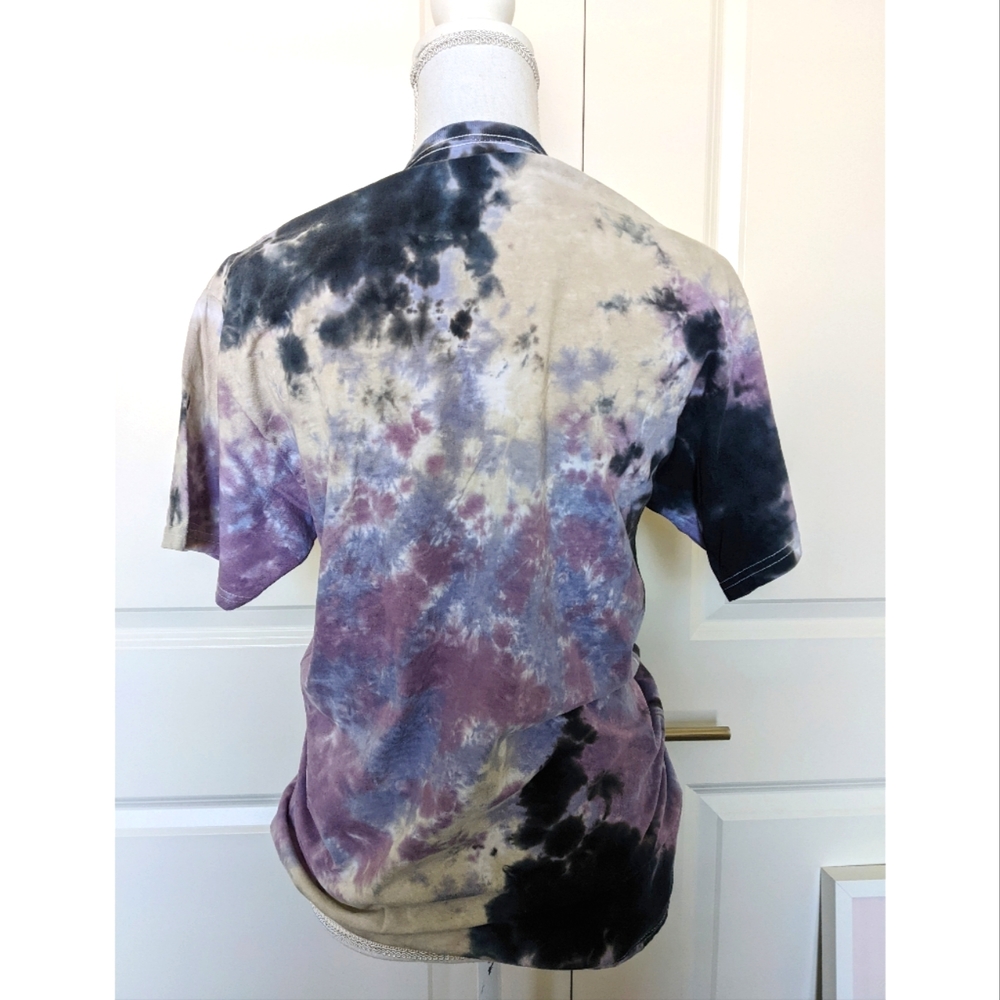 Women’s AC/DC Graphic Rocker T-shirt Size M Tie Dye Cut Out Collar Leopard Print - Picture 9 of 12